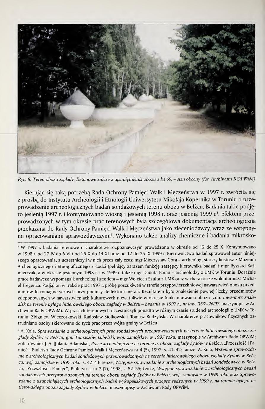 Kola 2000 page 10, Fig. 8 concrete memorial flames